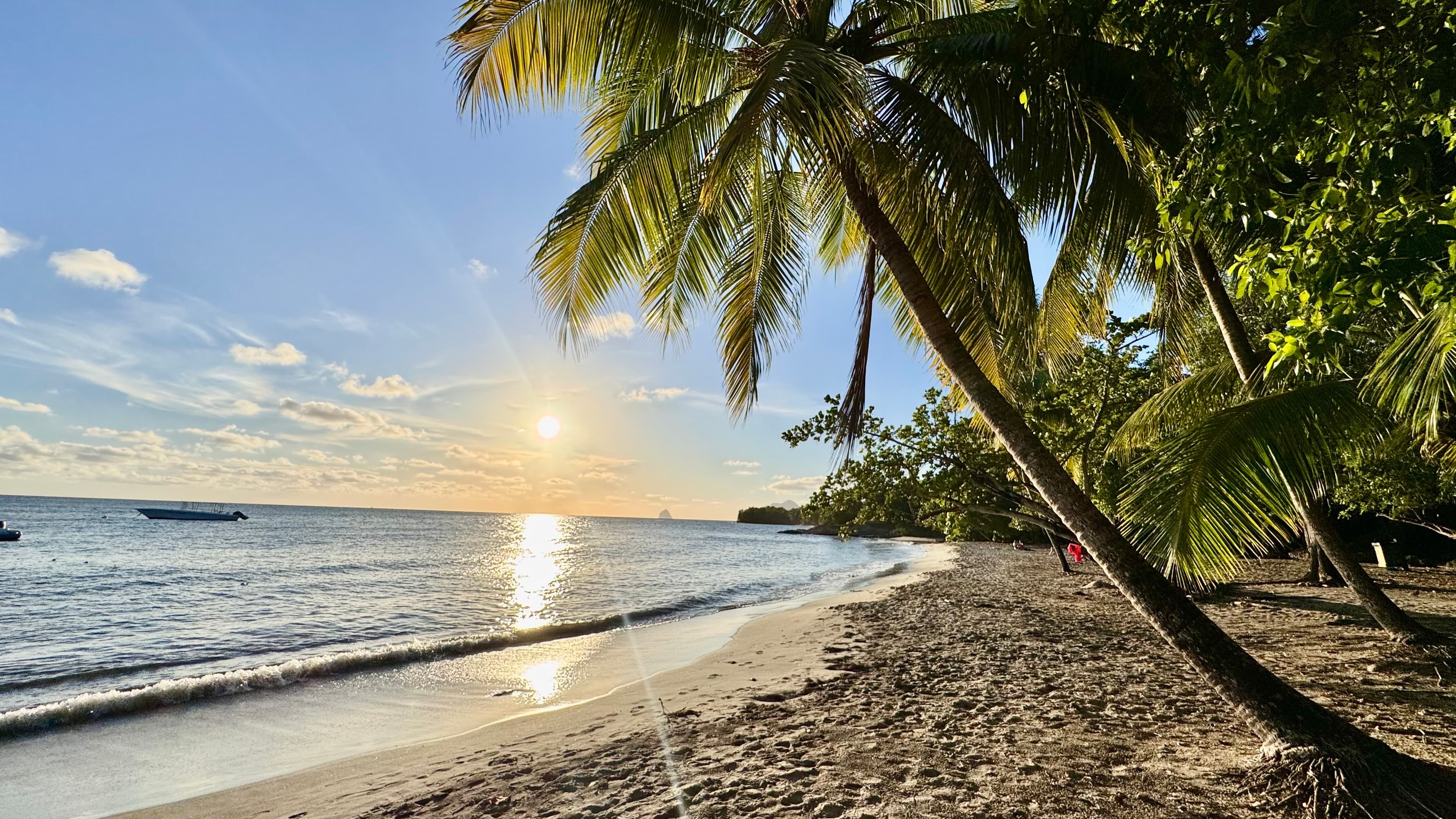 Plage vue sur le diamant N°3- TI KAZ SOLEY - PIERRE ET VACANCES MARTINIQUE - Conciergerie SHIVAKEYS