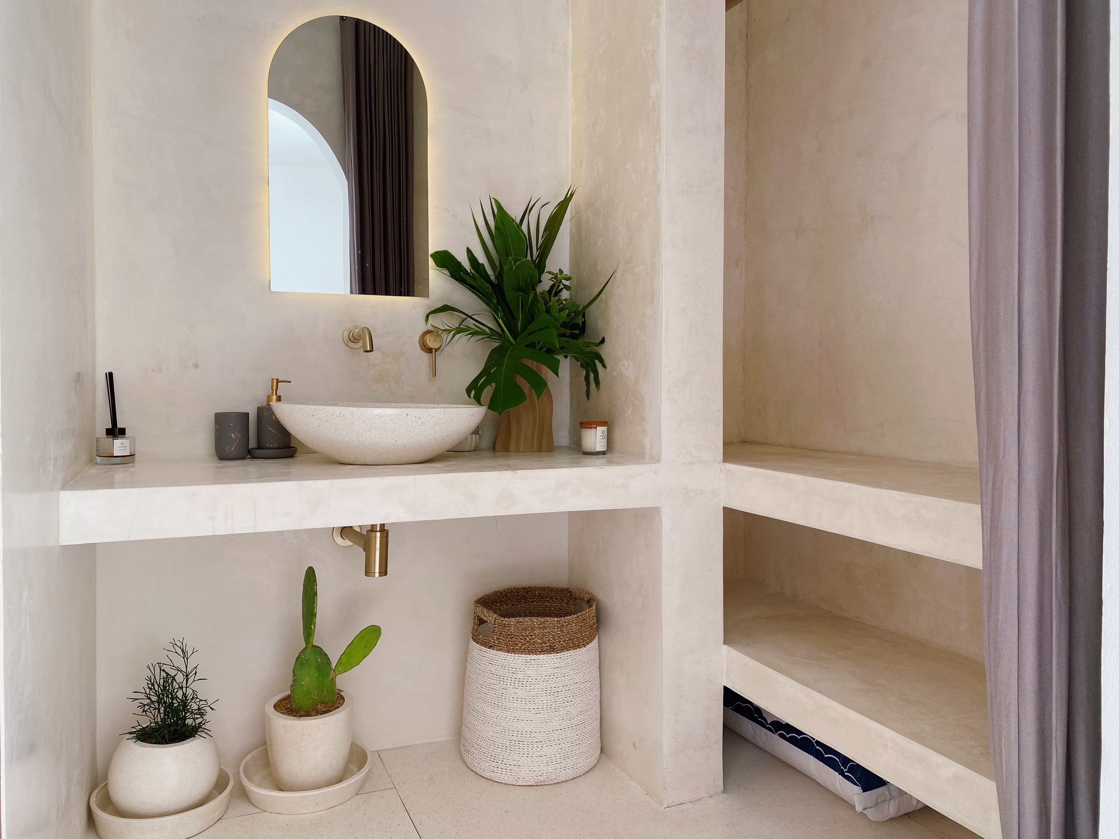 Chambre 1 salle de bain moderne - Villa White EDEN Canggu BALI