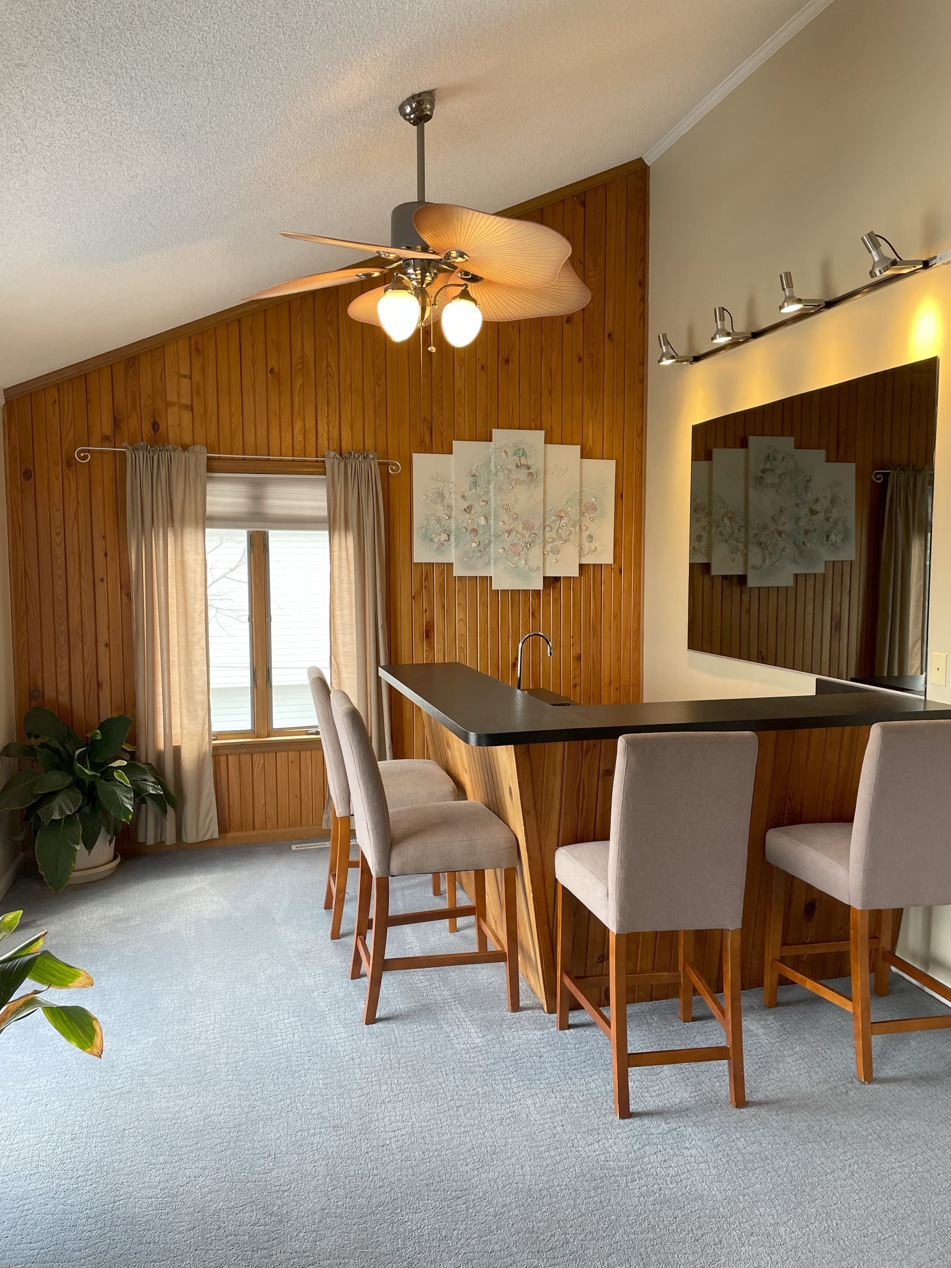 Upstairs wetbar