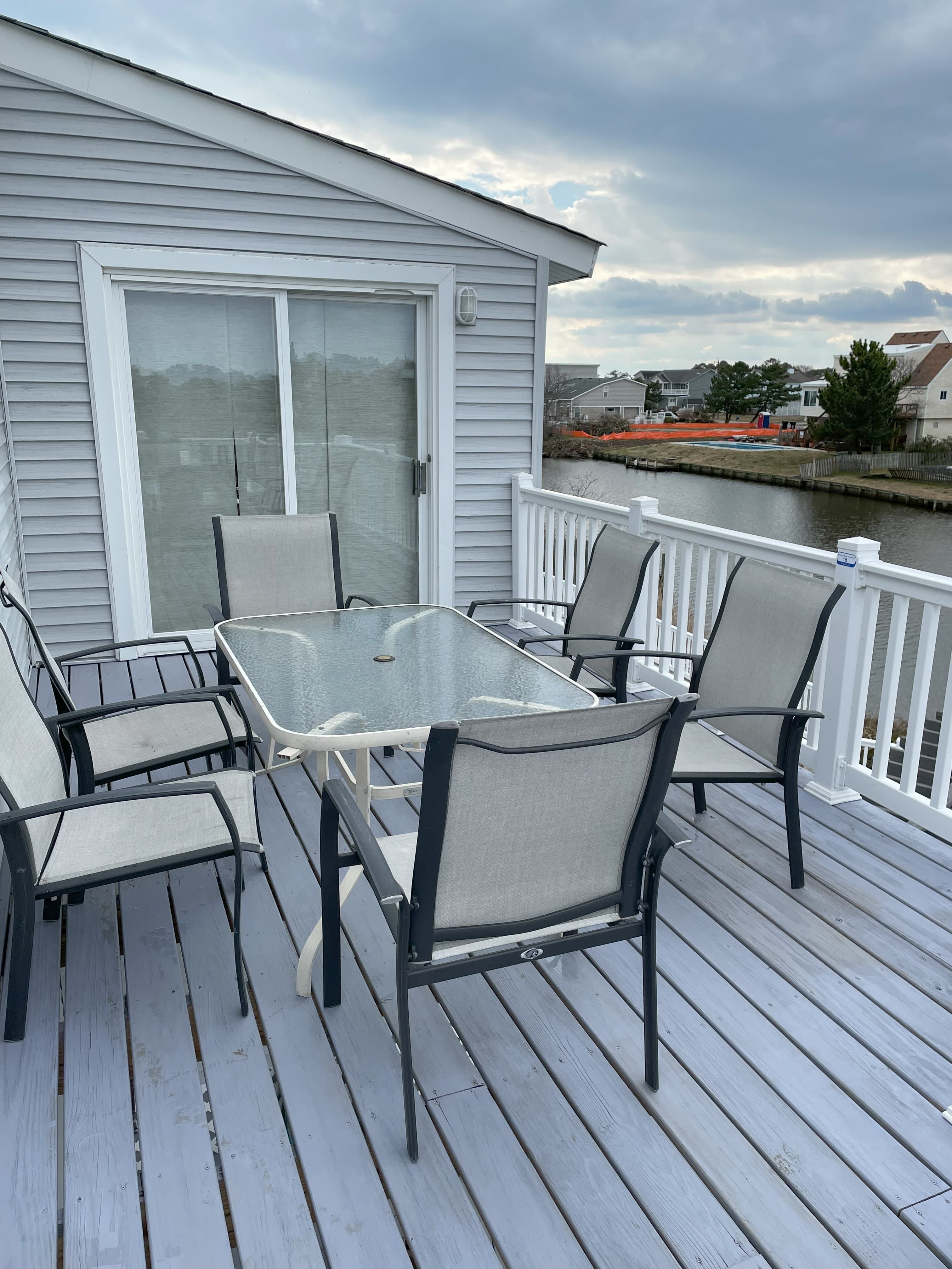 Upstairs back deck