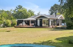 "Goodje" - 1.4km from the sea