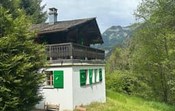 Cozy little chalet in a perfect location!