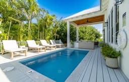 Casa Tamara & Pool Club at Mahogany Bay