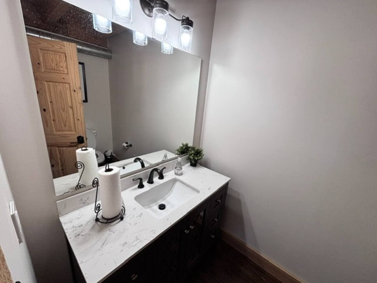 Modern half bathroom.