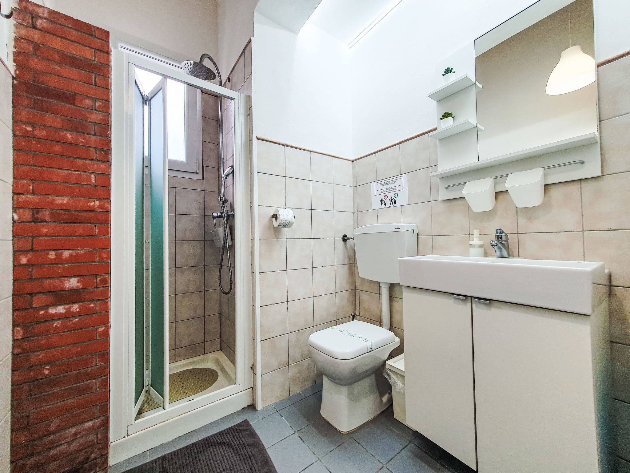 Bathroom / Wellness