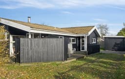 "Yma" - 250m from the sea