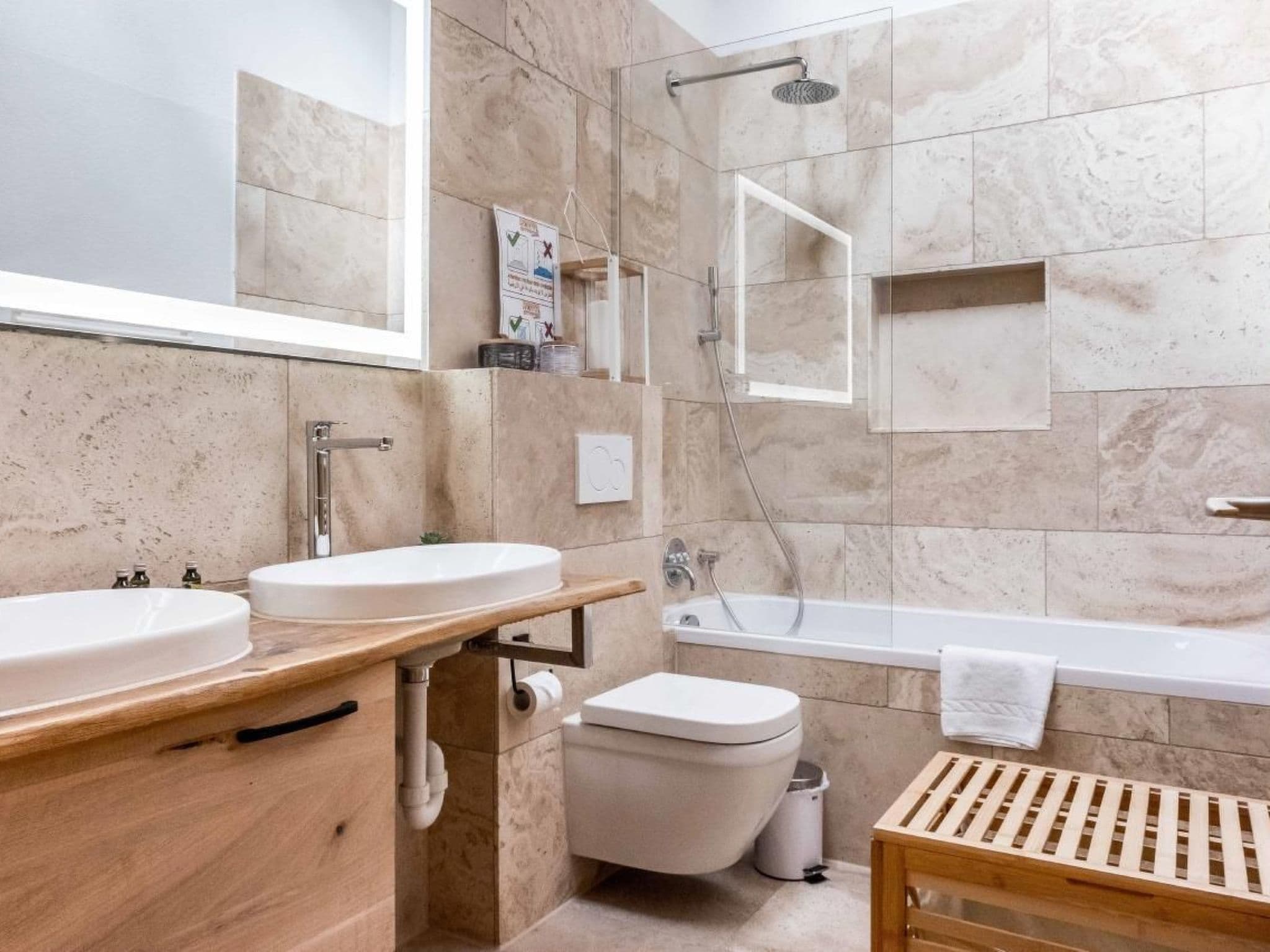 Bathroom / Wellness
