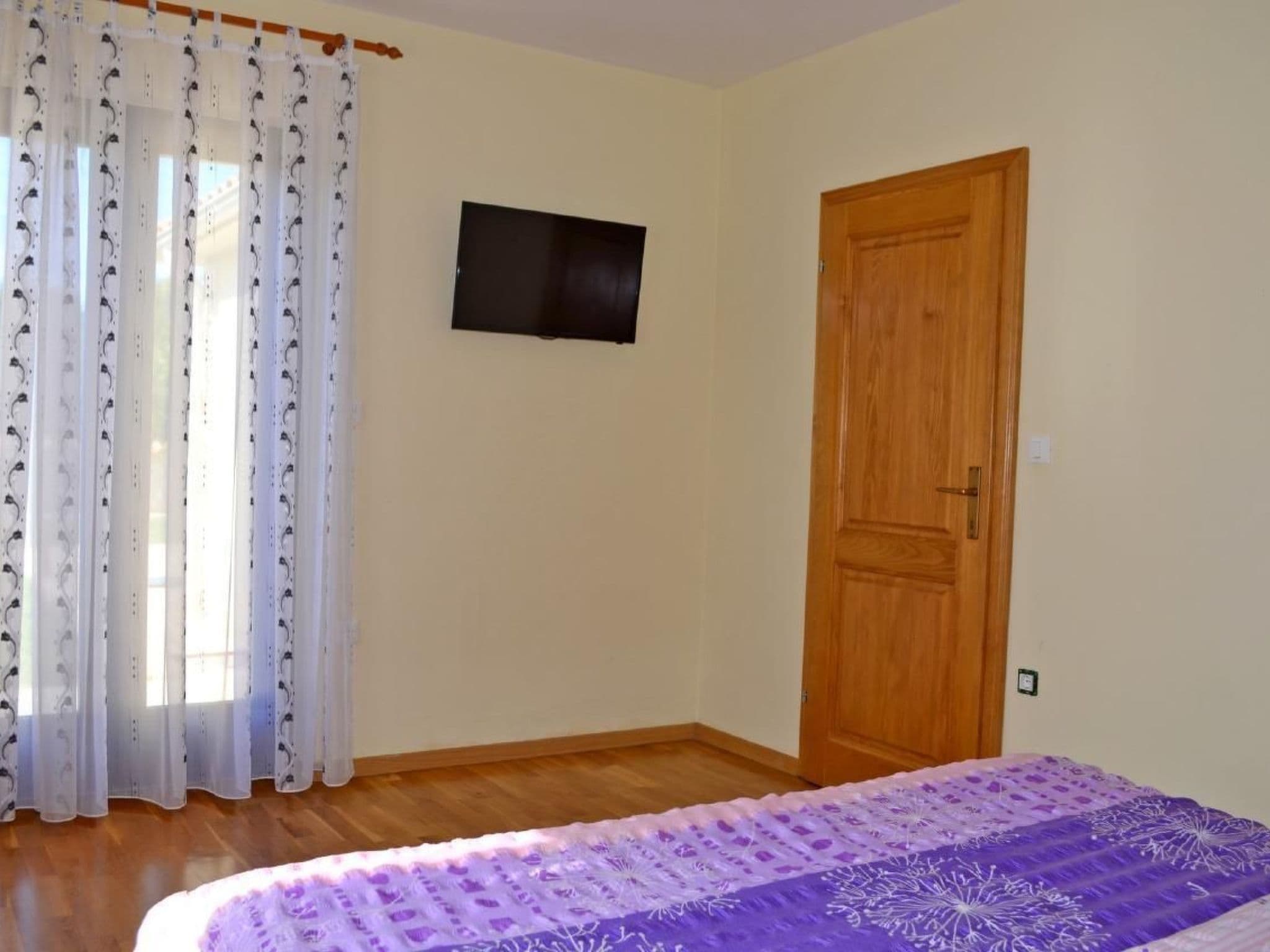 Gallery Image 13