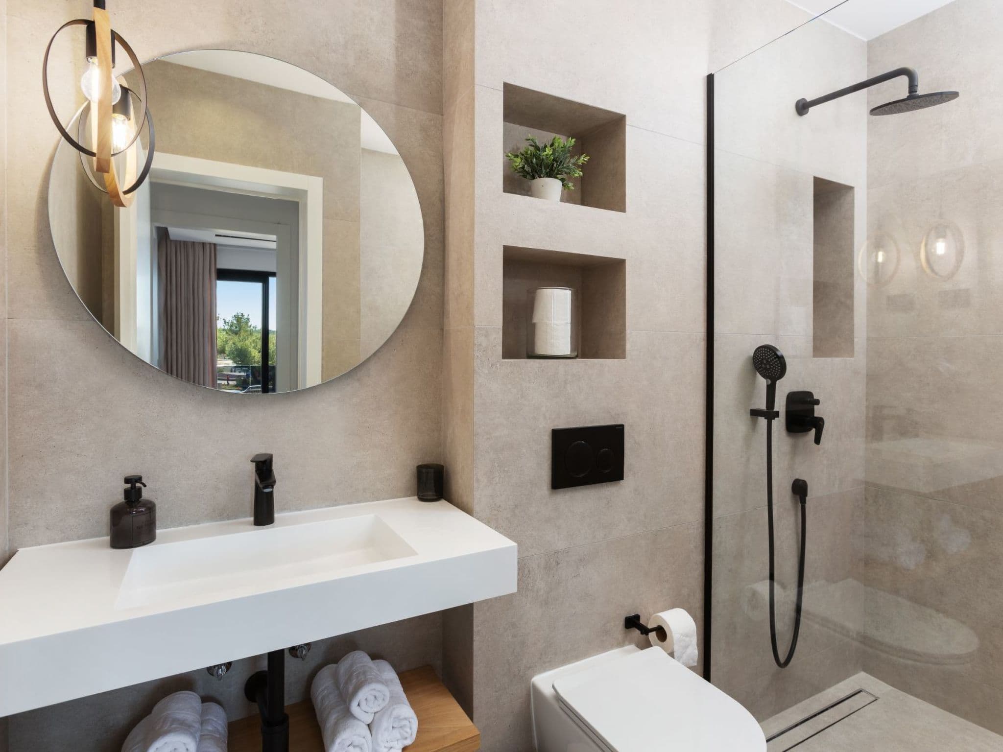 Bathroom / Wellness