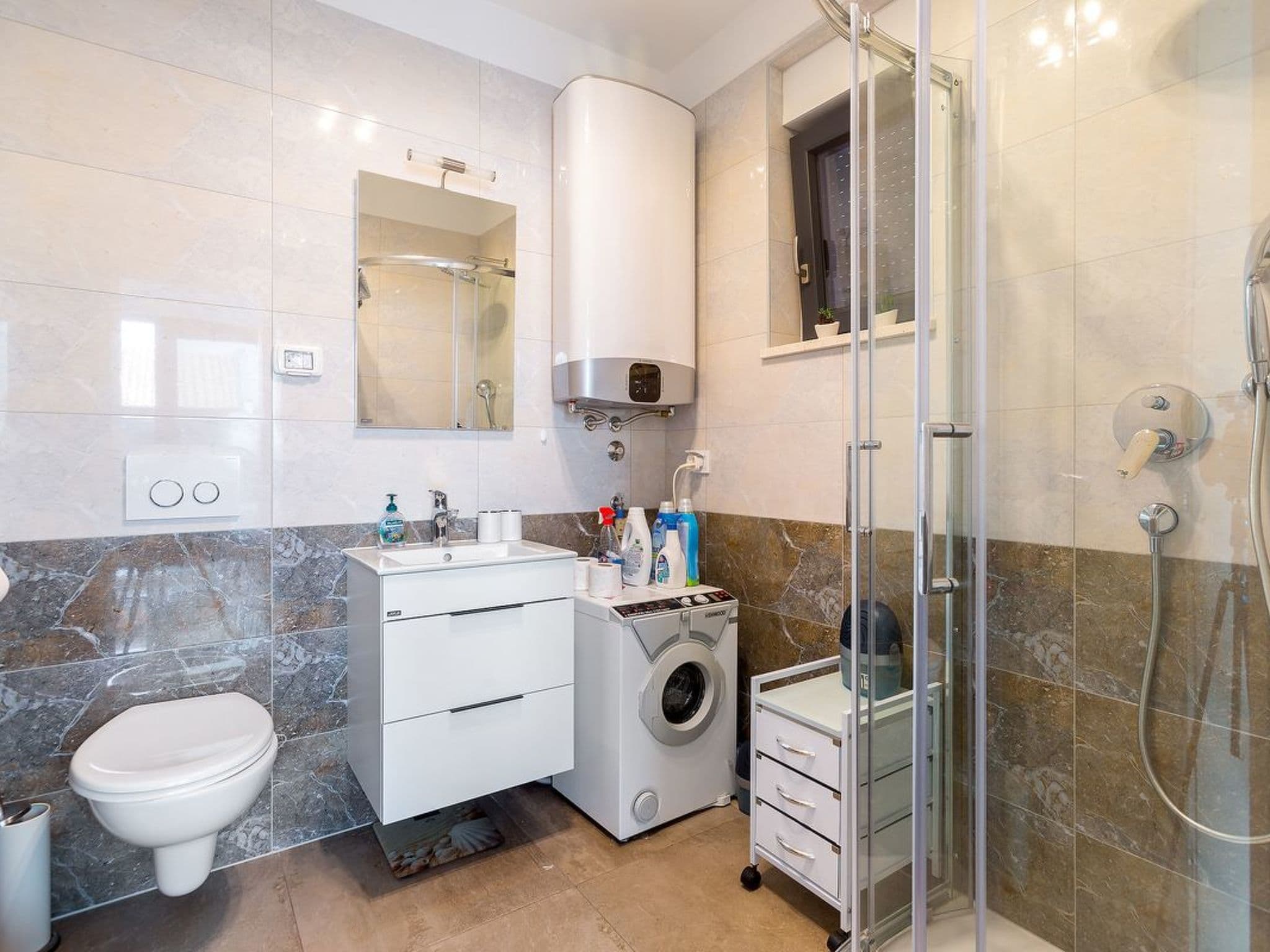 Bathroom / Wellness
