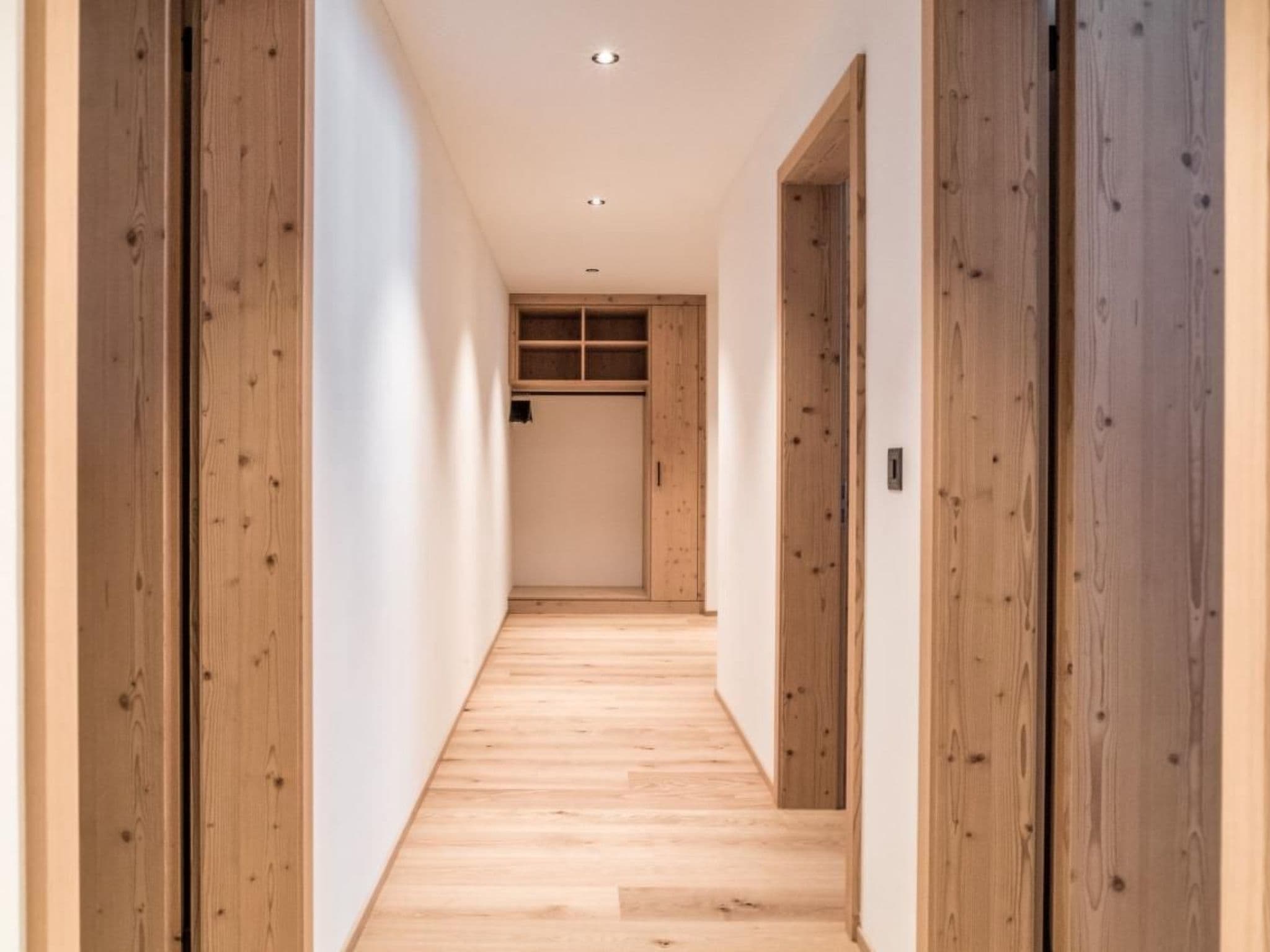 Gallery Image 13