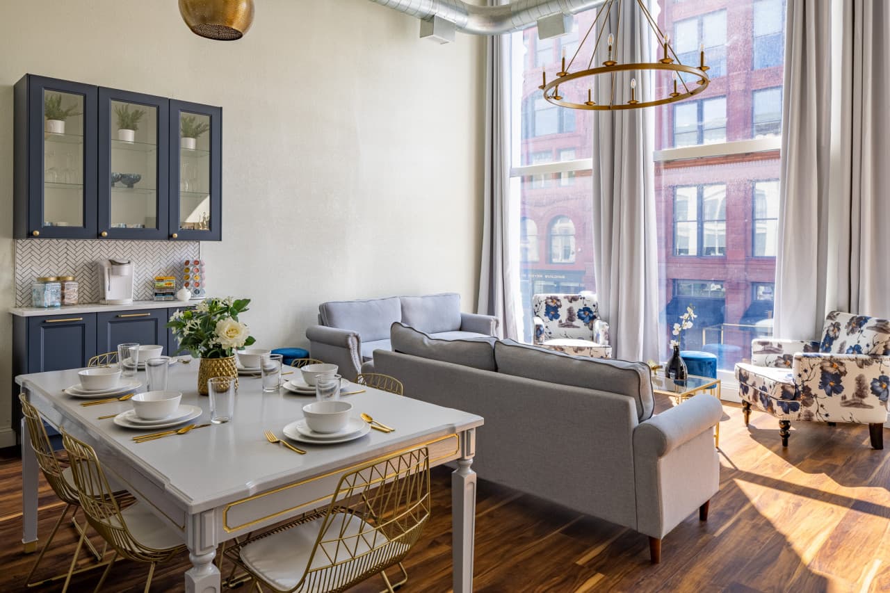 Gold Suite by Hollyhock. Executive-Level Living