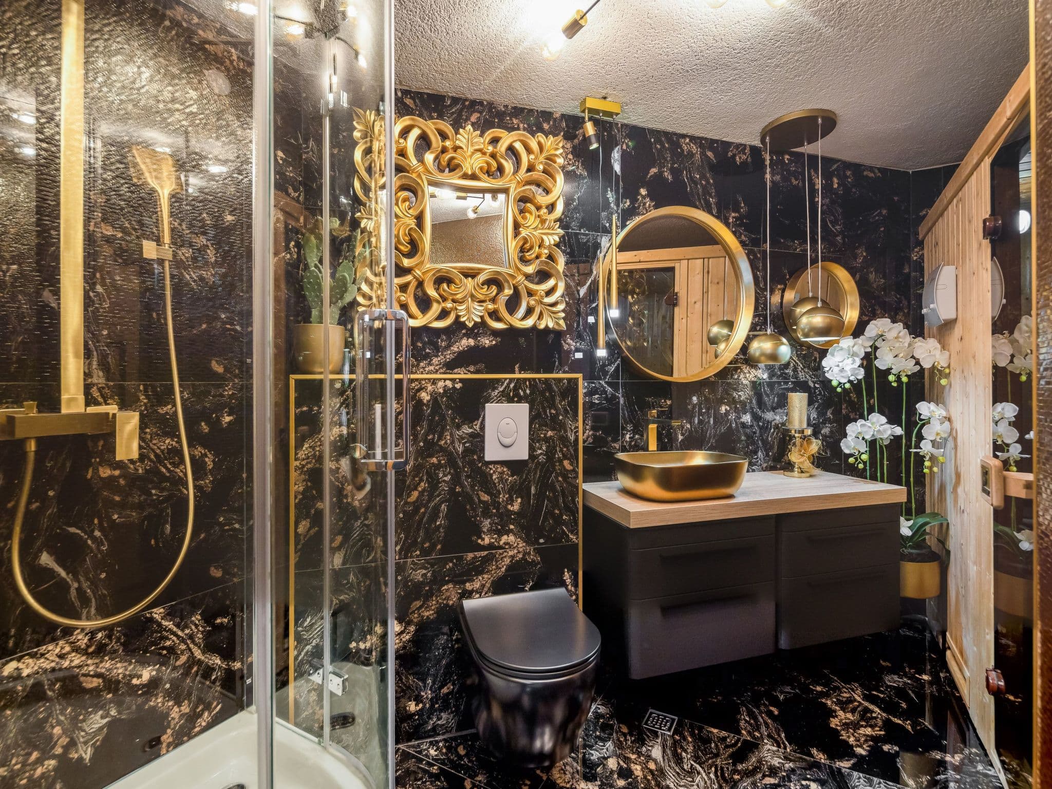 Bathroom / Wellness