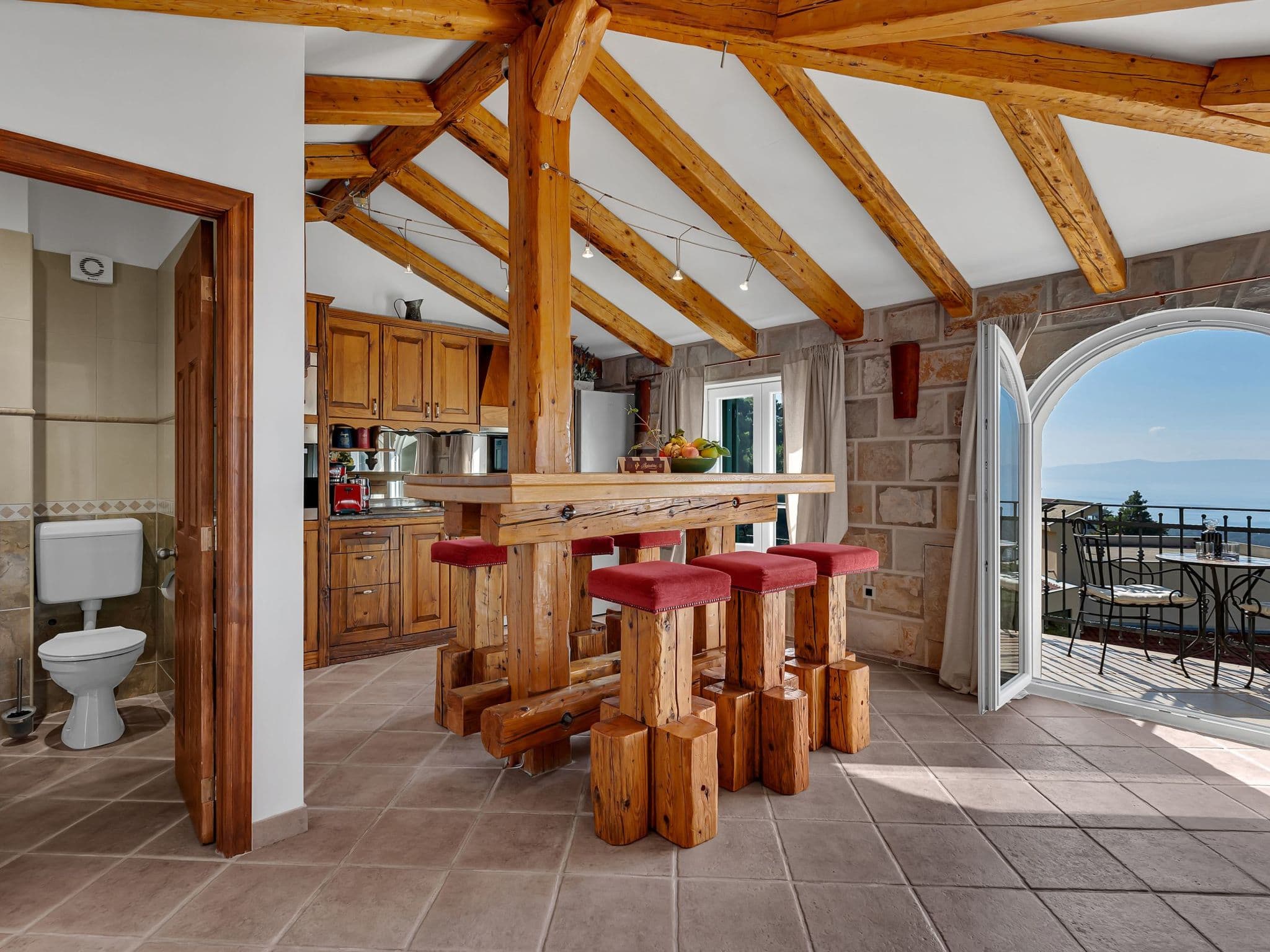 Kitchen / Dining Room