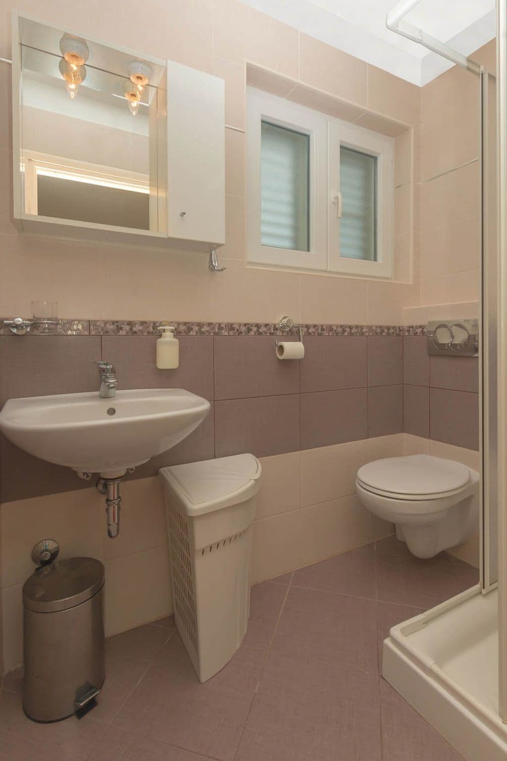 Gallery Image 15