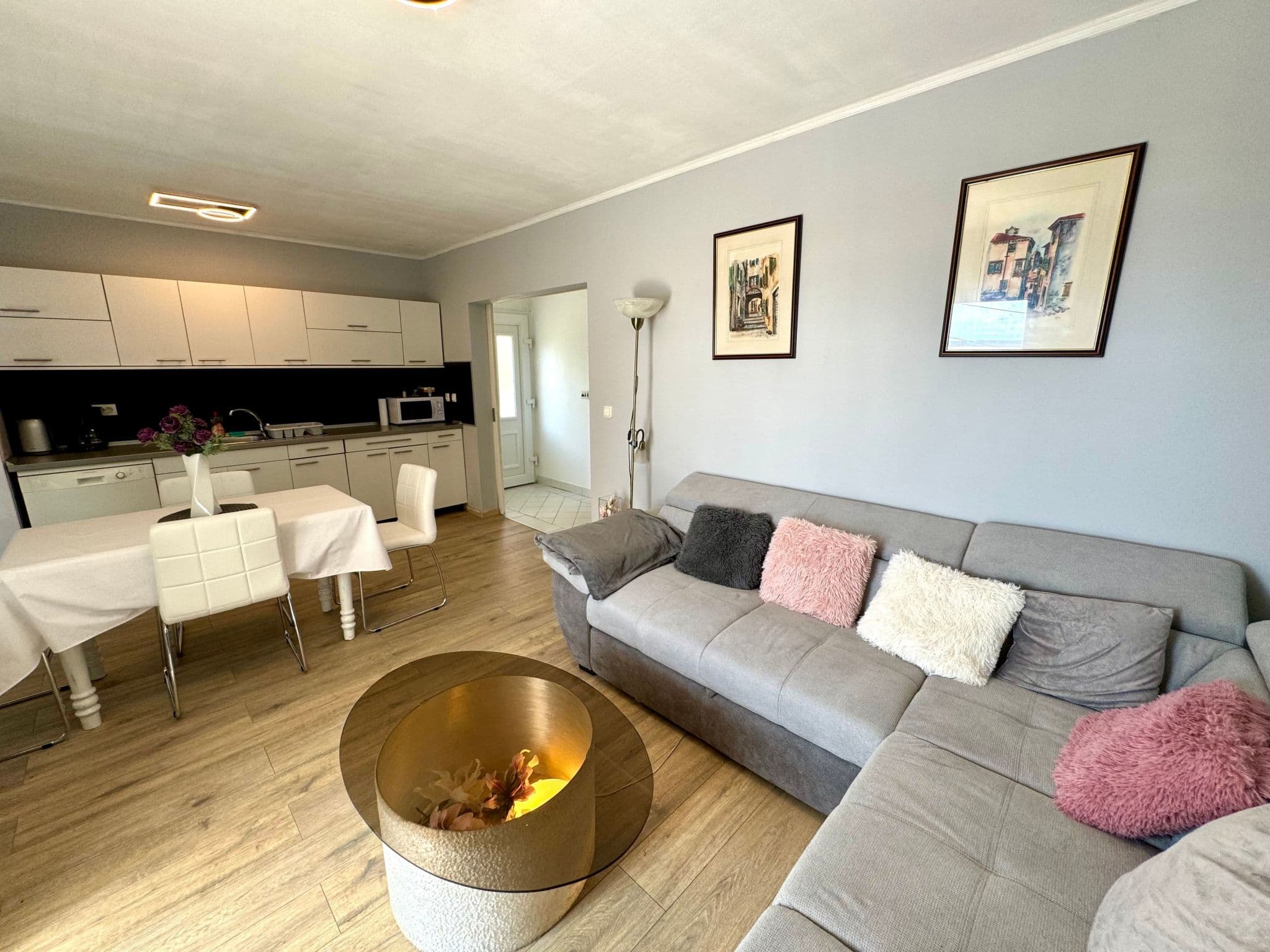 Kitchen / Dining Room