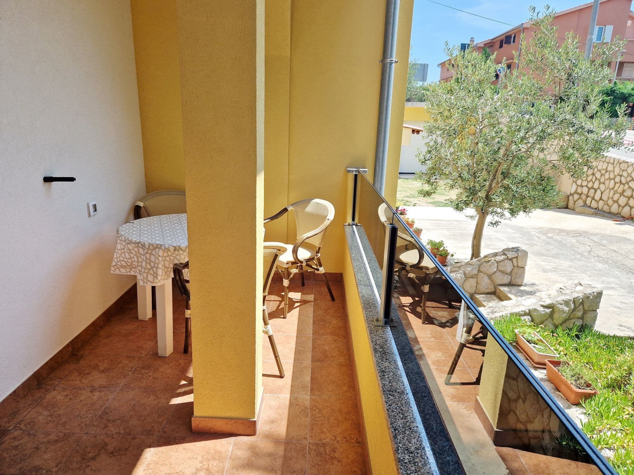 Gallery Image 19