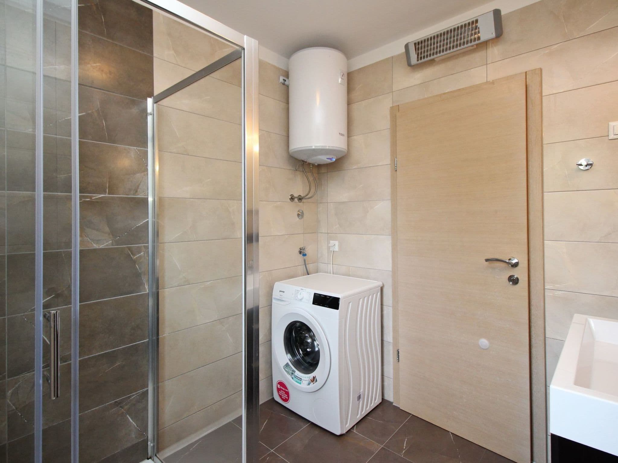 Gallery Image 11