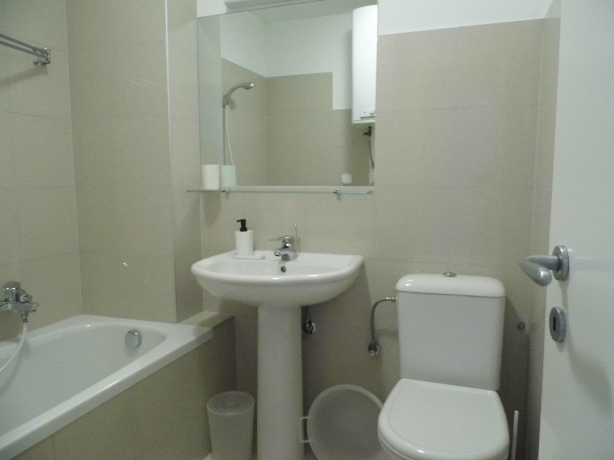 Gallery Image 12