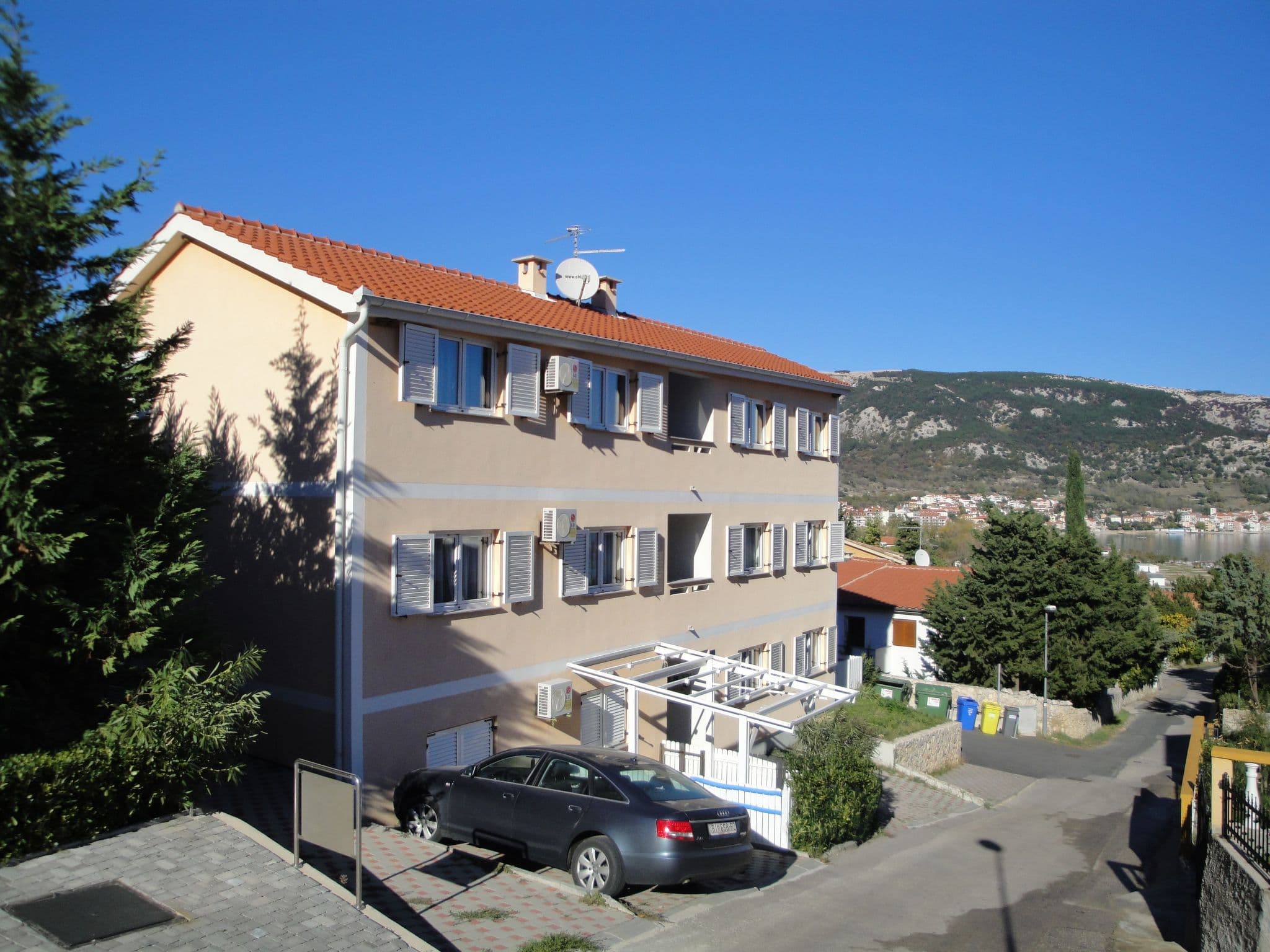 Gallery Image 16