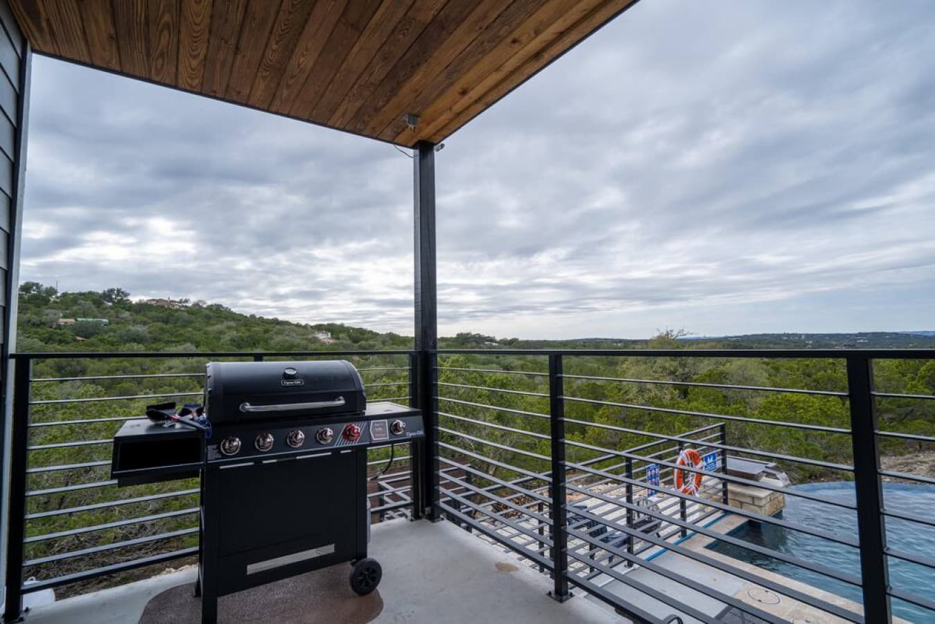 The grill is ready for you and your mastery!
