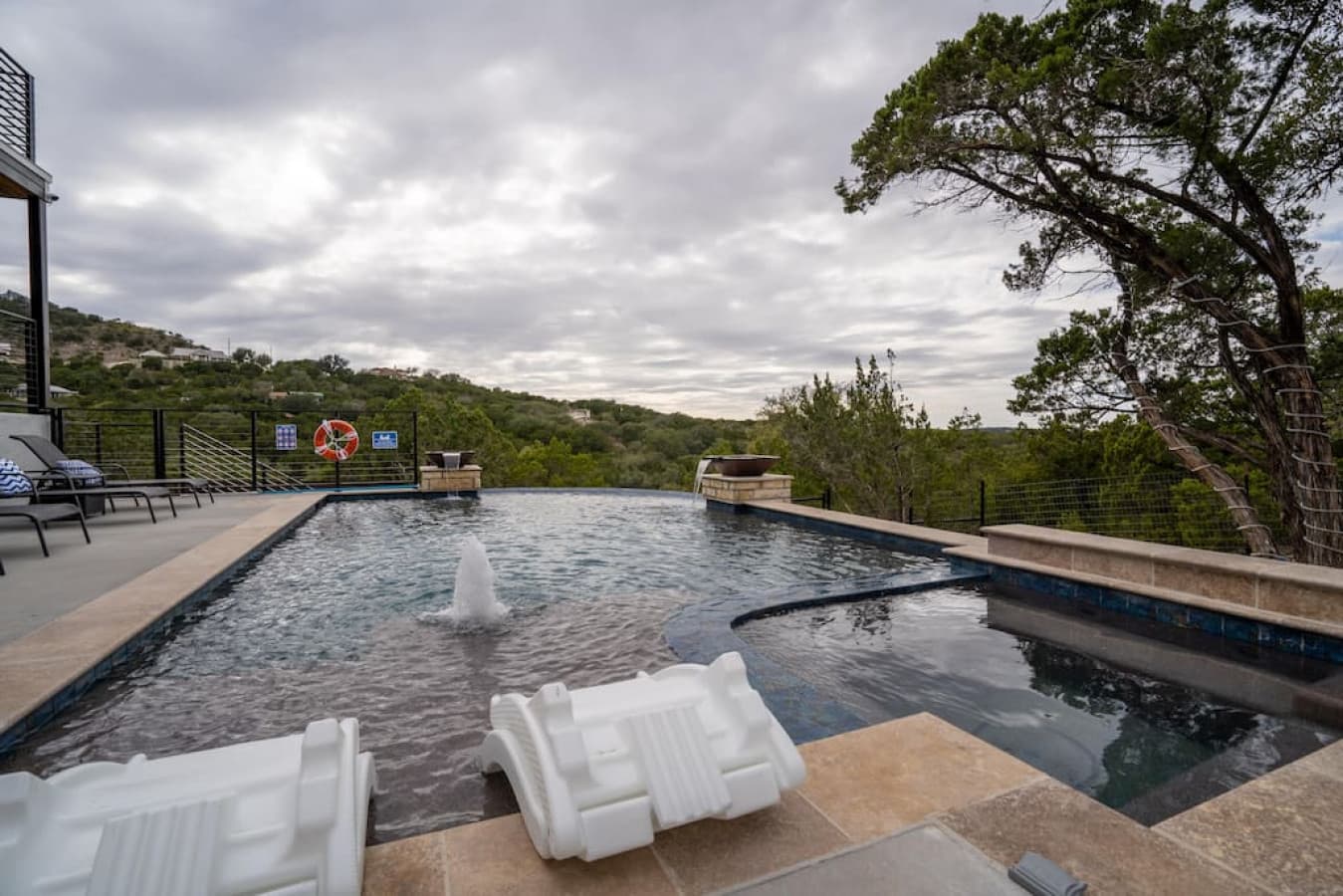 Another view of the pool and surrounding views.