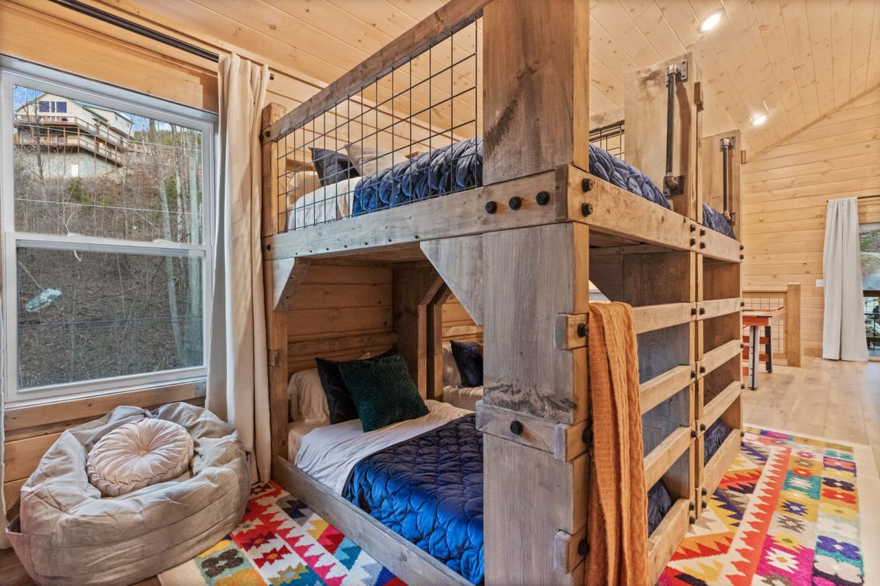 bunks 2.jpg