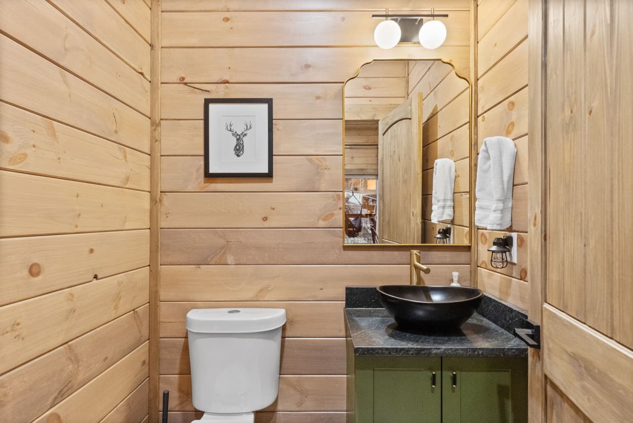 Half-bath.jpg