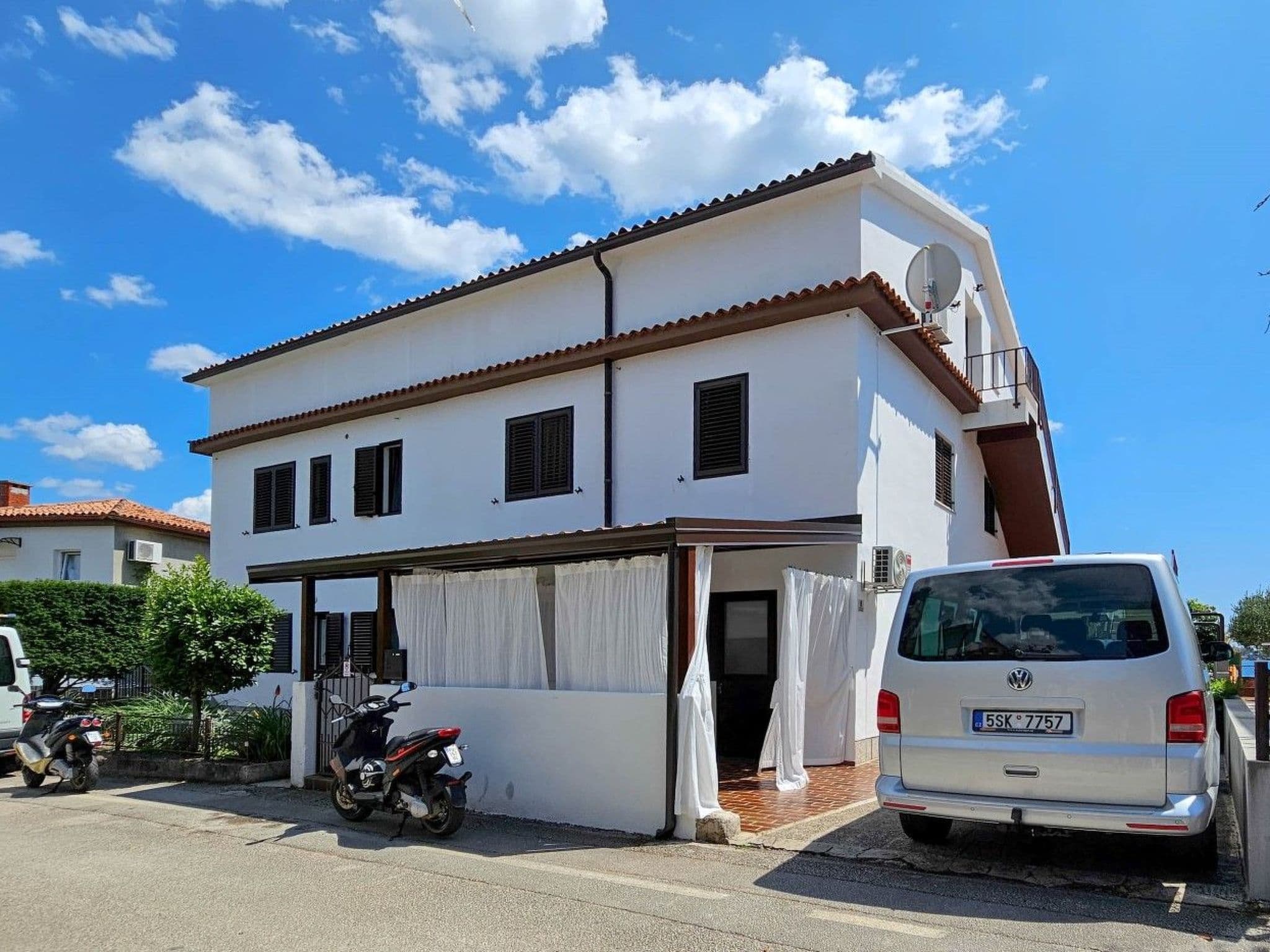 Gallery Image 15