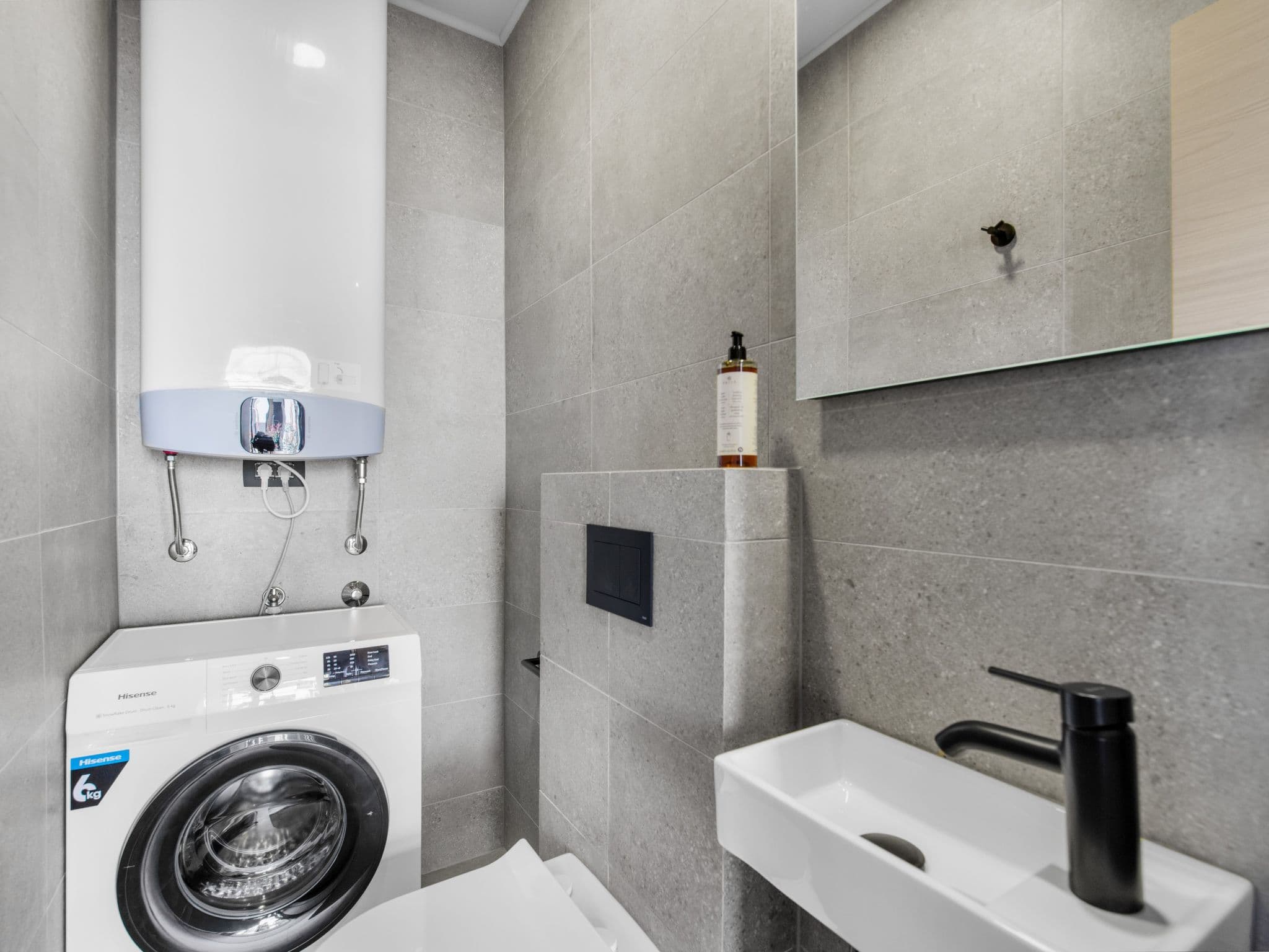 Bathroom / Wellness