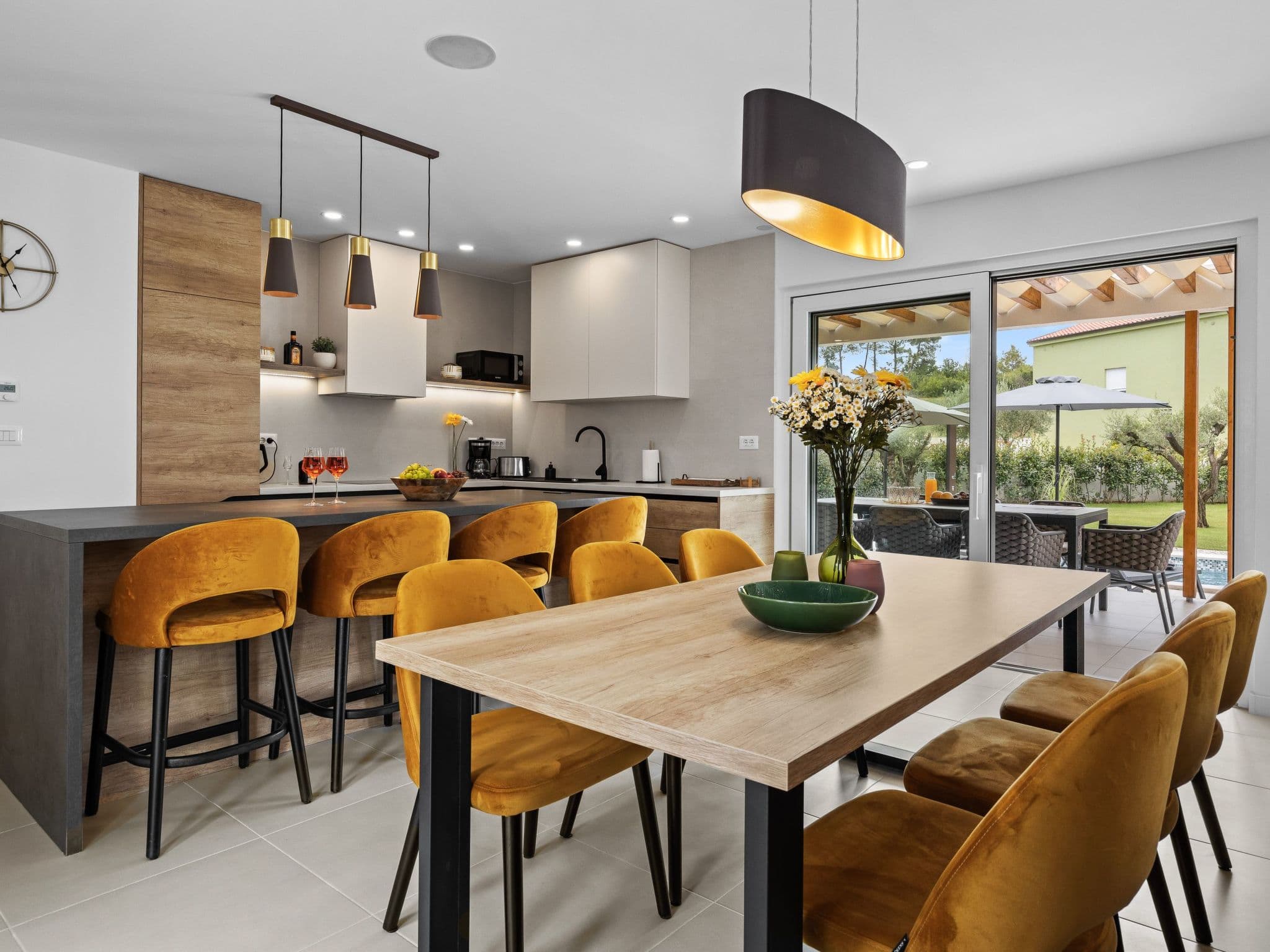 Kitchen / Dining Room