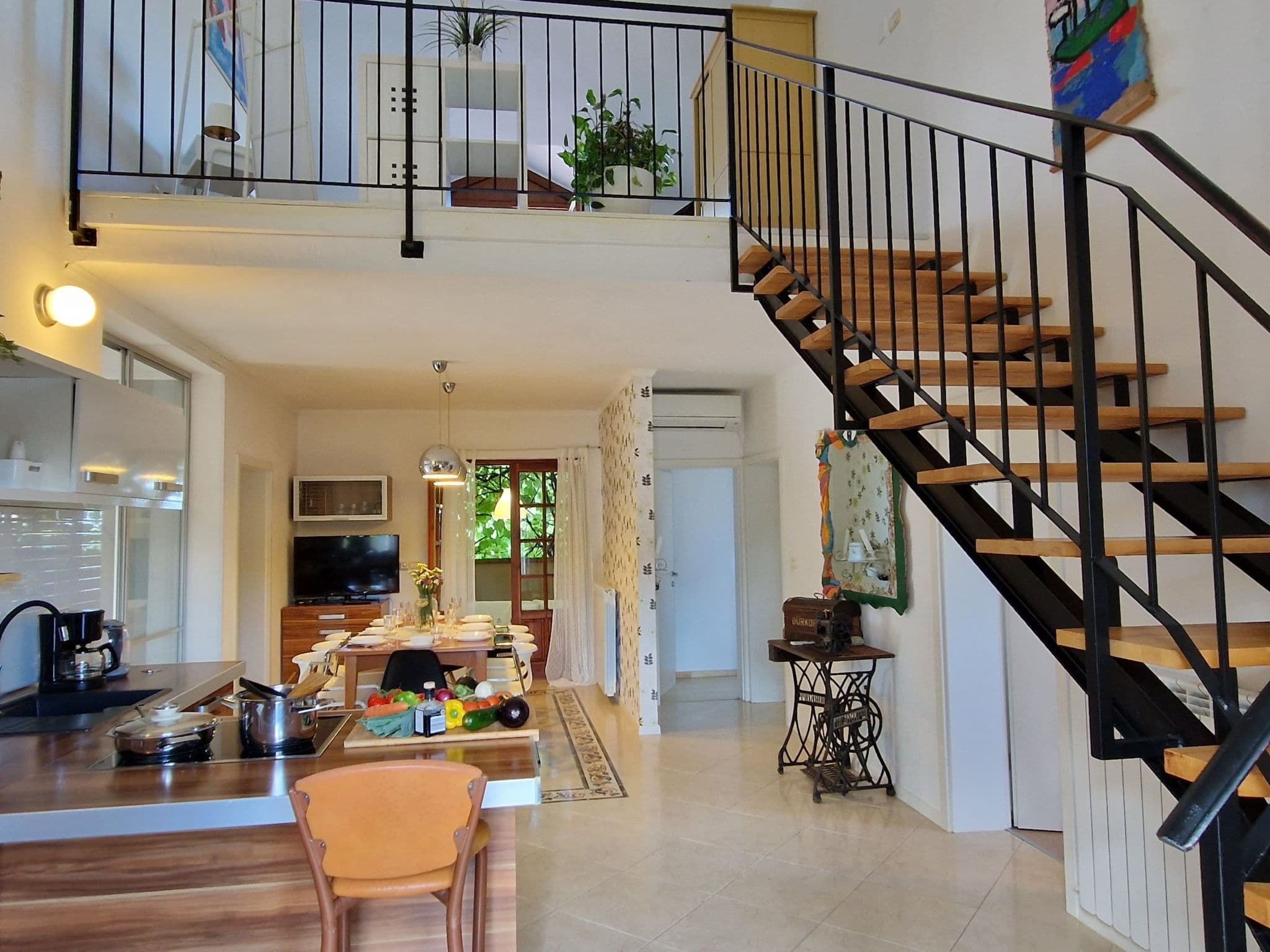 Kitchen / Dining Room