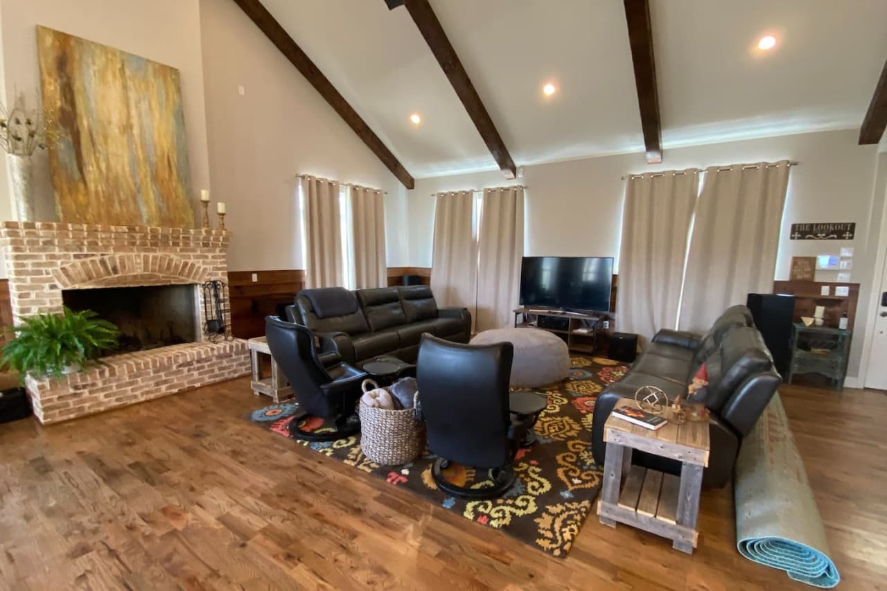 Large living room.
