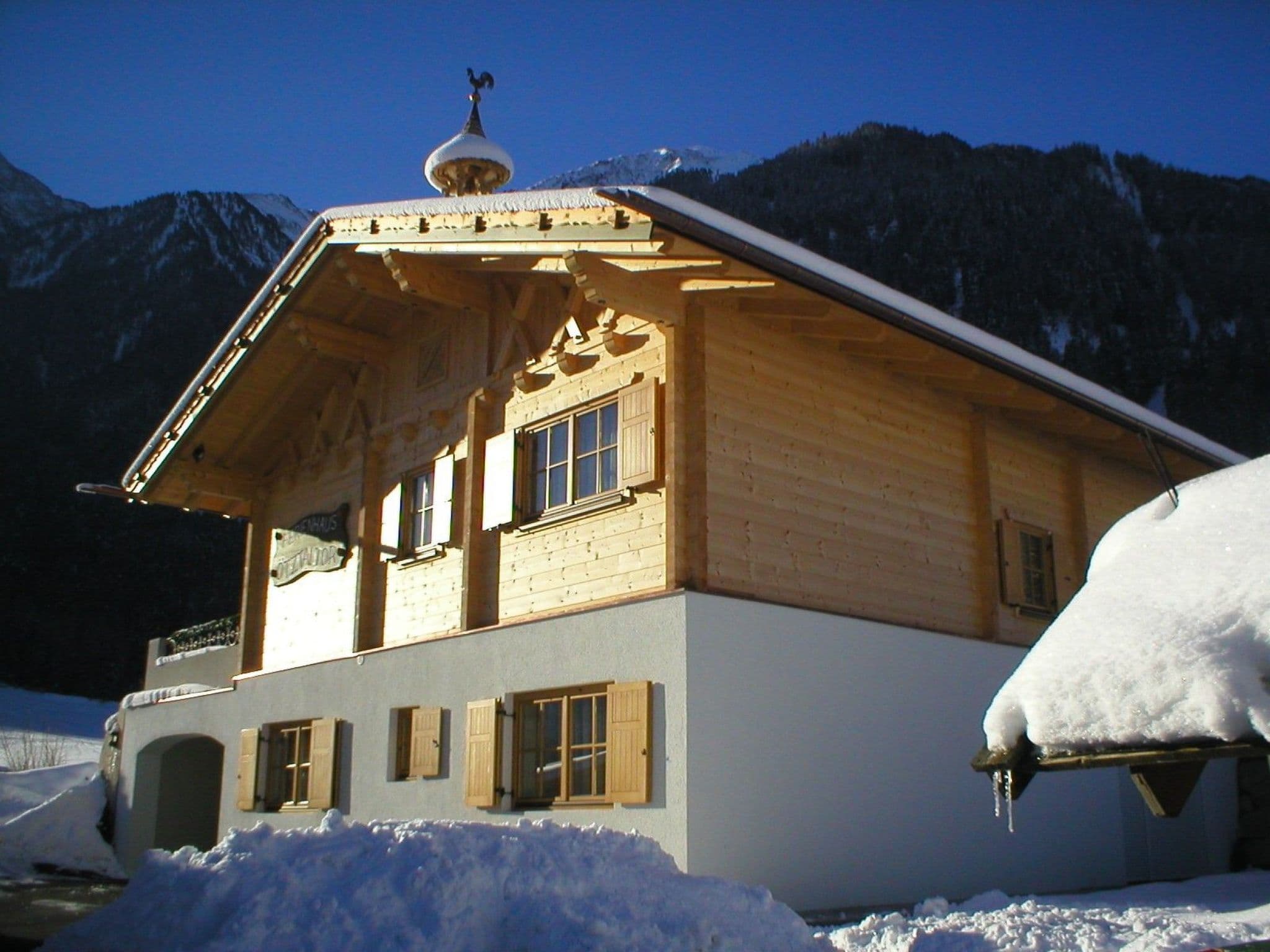 Gallery Image 1