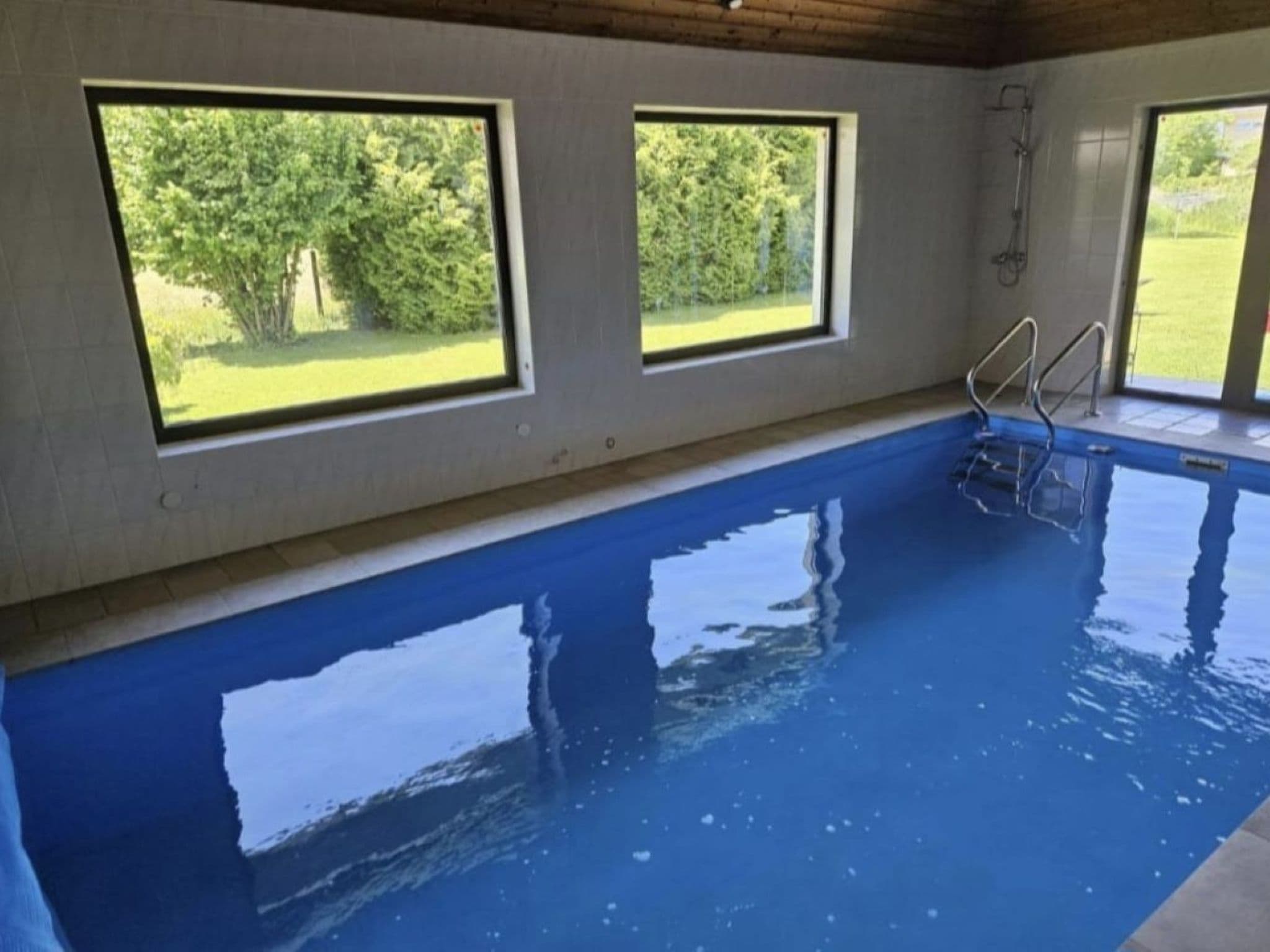 Pool Indoor