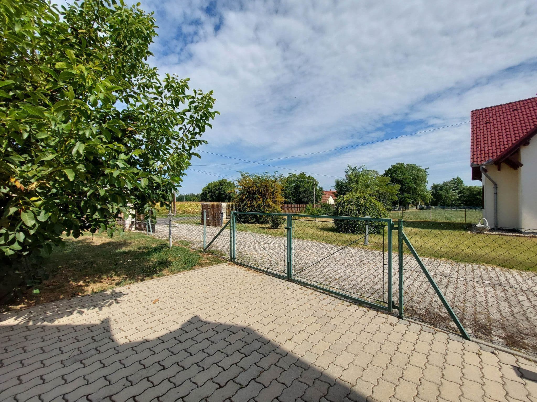 Gallery Image 13