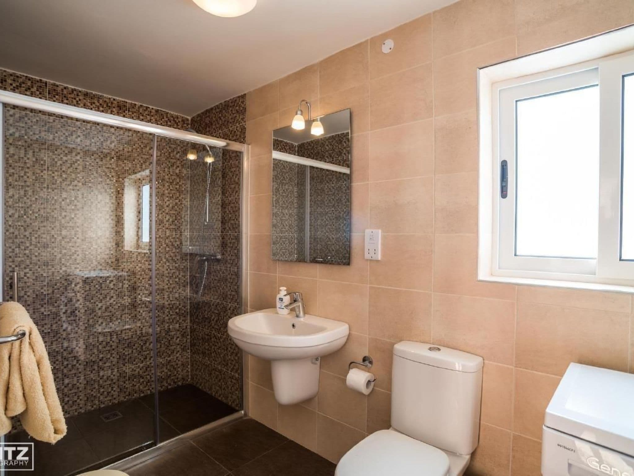 Gallery Image 9