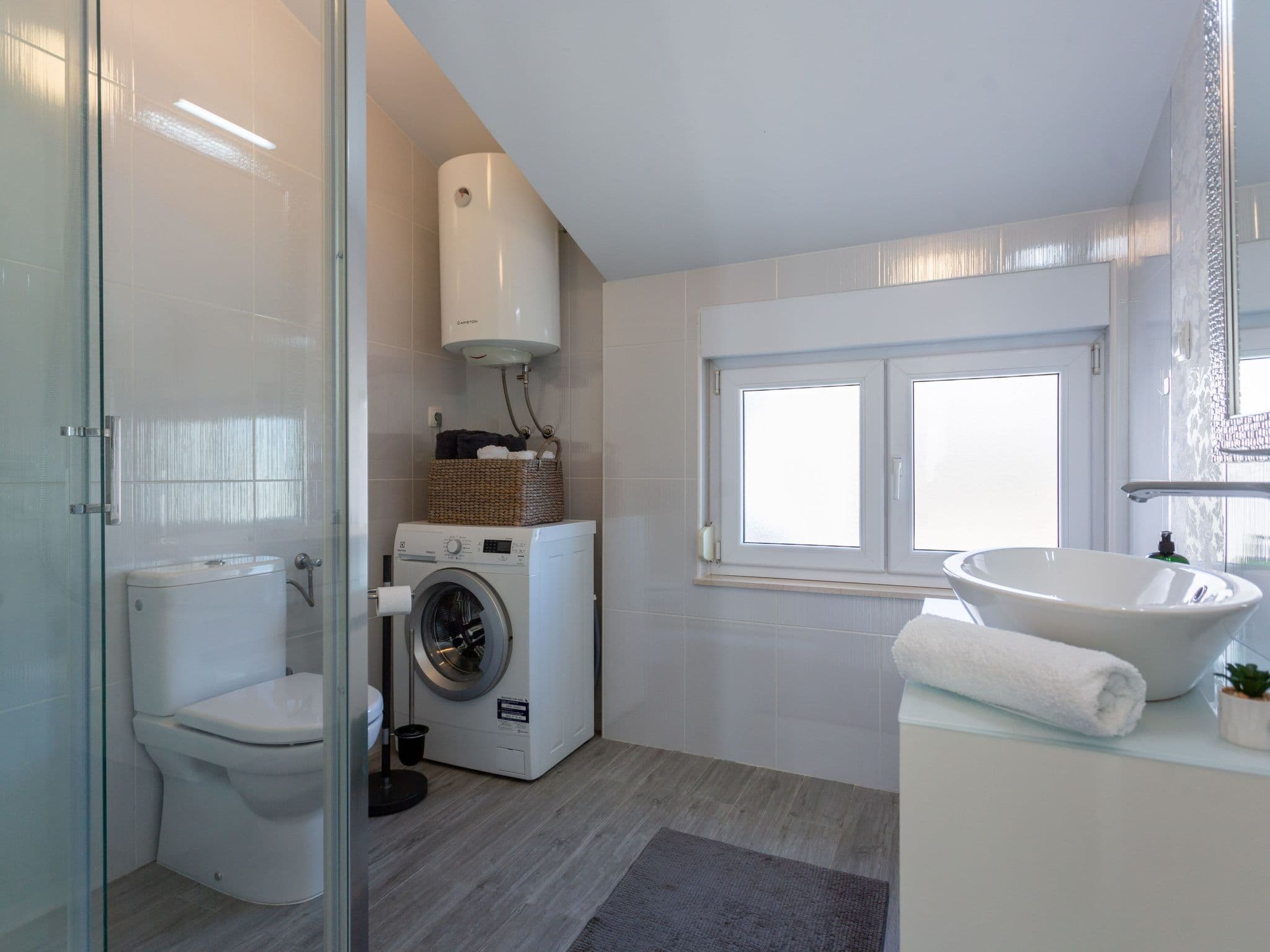 Bathroom / Wellness