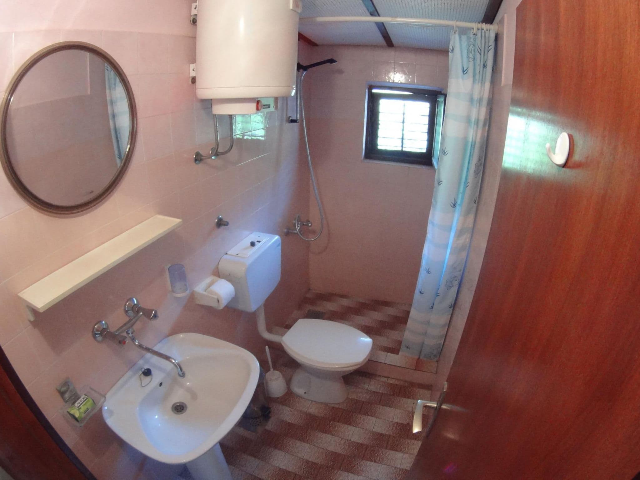 Bathroom / Wellness