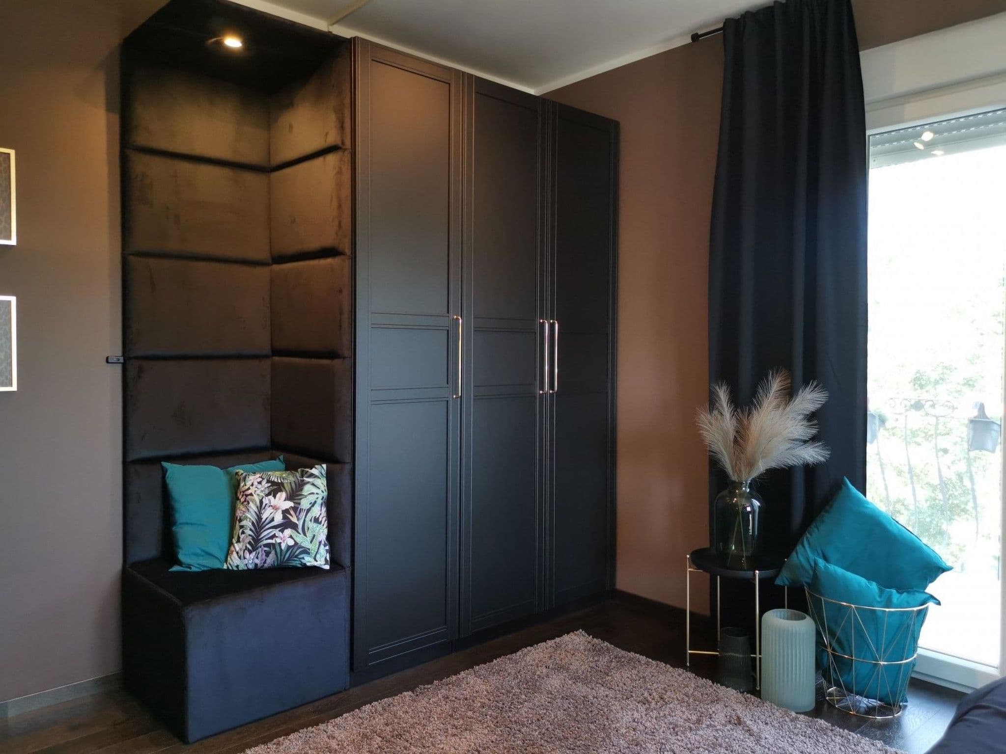 Gallery Image 9