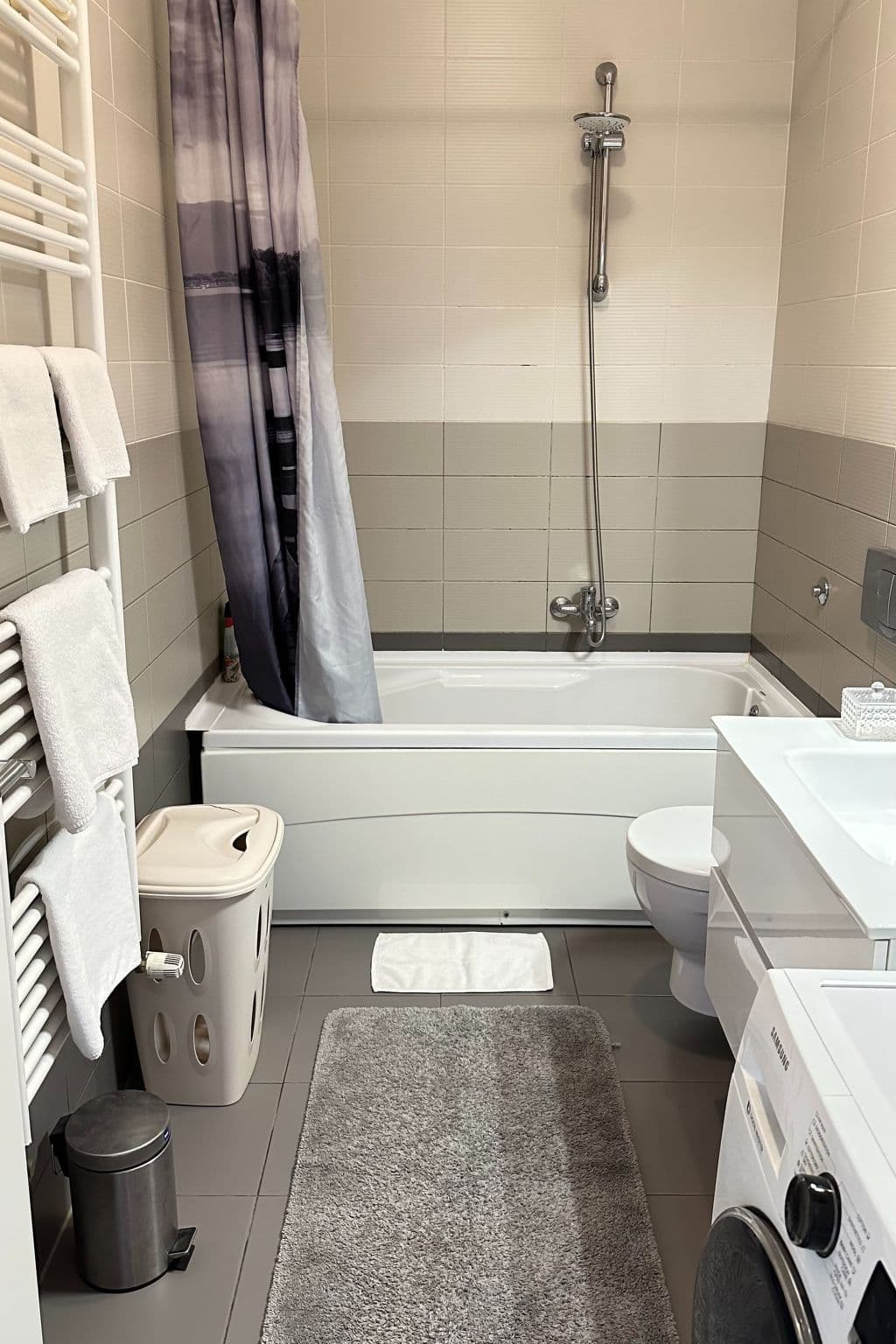 Bathroom / Wellness