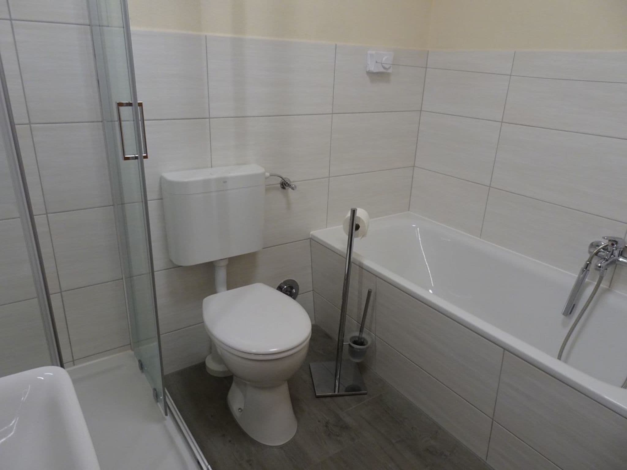 Gallery Image 13
