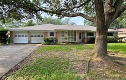 Large 4BR Retreat in Baytown