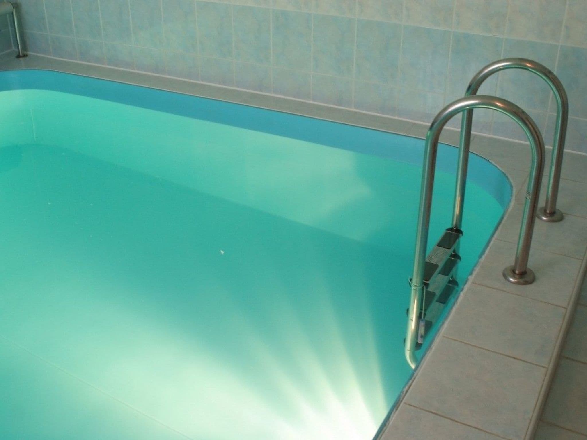 Pool Indoor