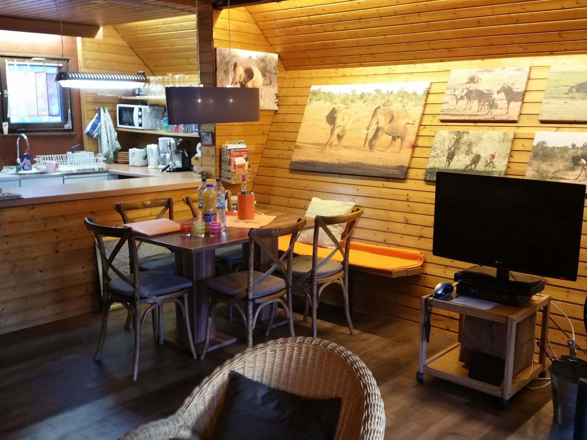 Kitchen / Dining Room
