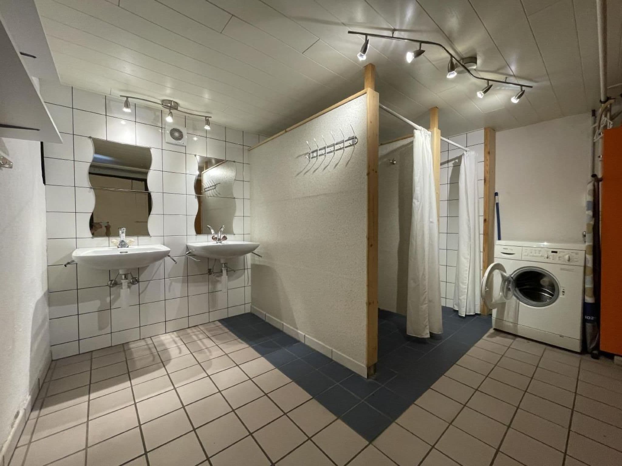 Gallery Image 7