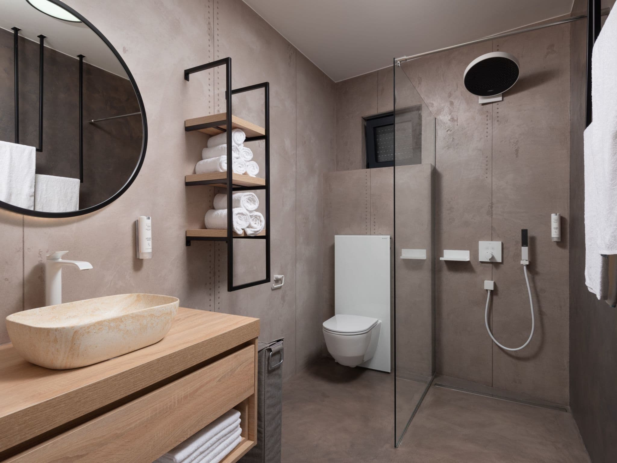 Bathroom / Wellness