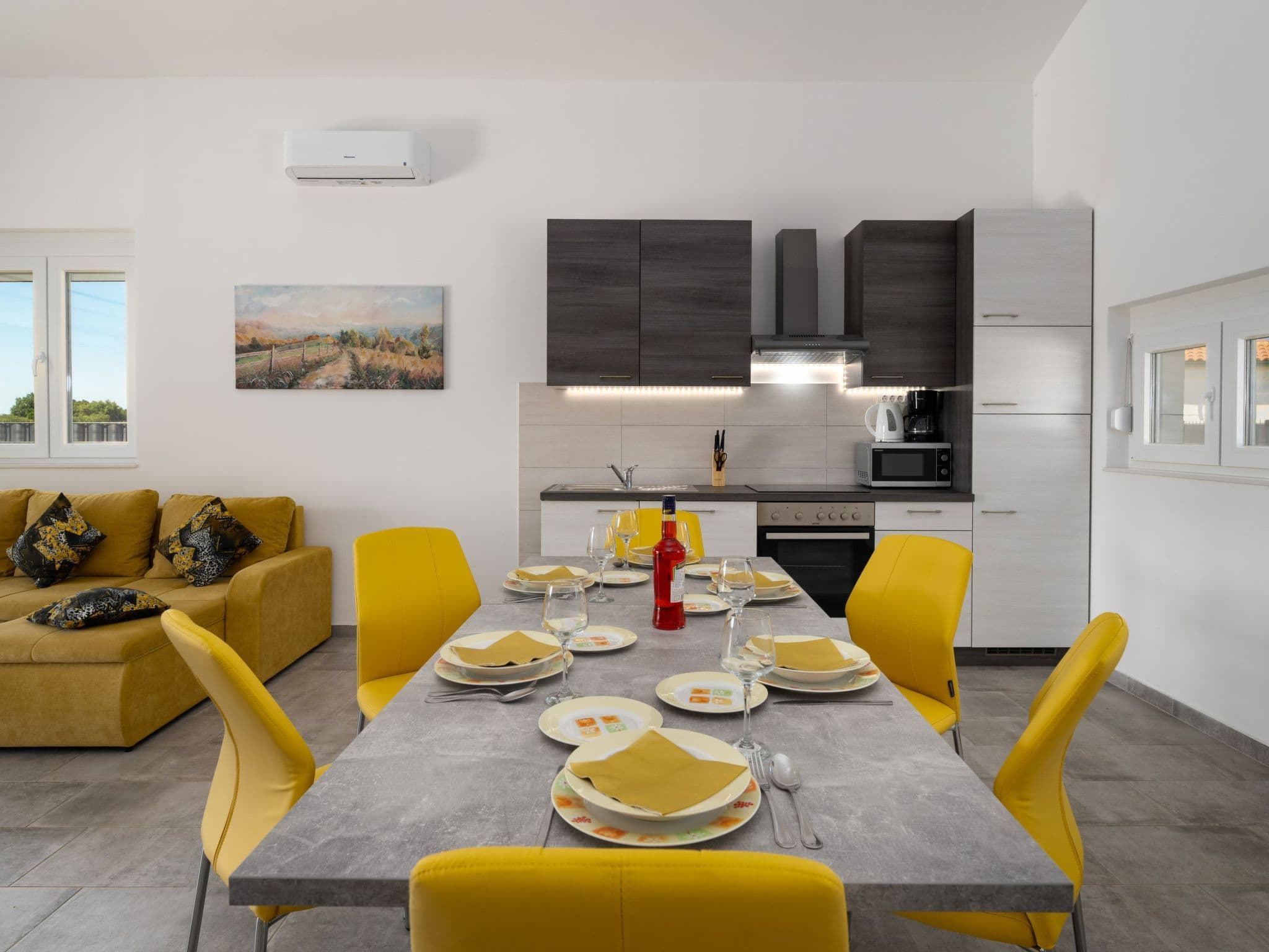 Kitchen / Dining Room