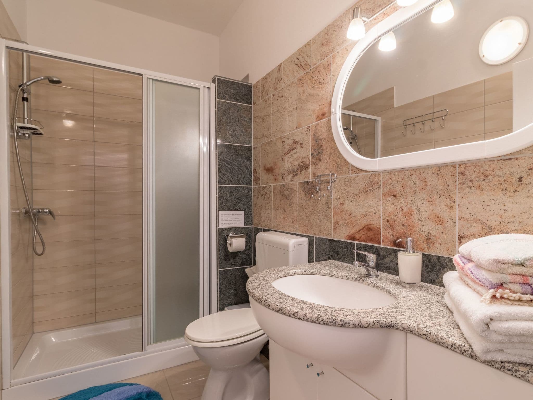 Bathroom / Wellness