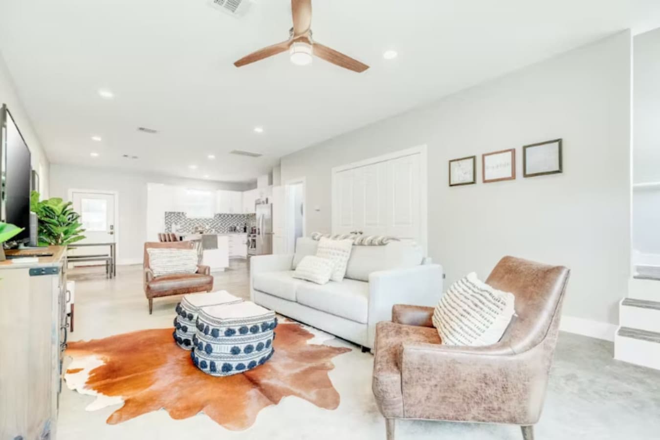 Stylish 3BR Townhome | Near Downtown & The Heights